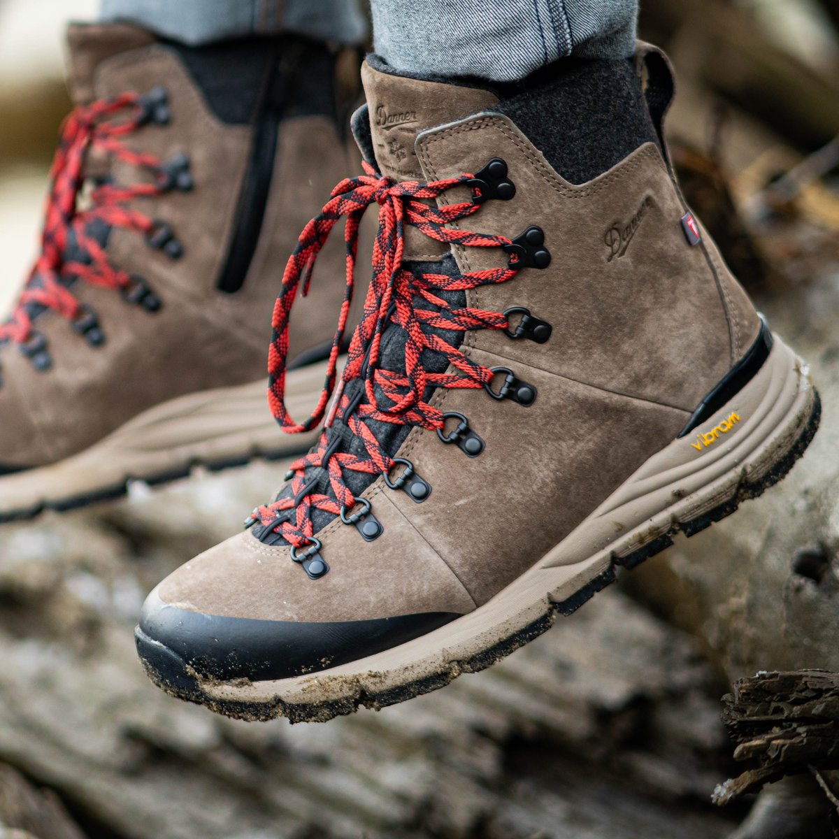 Arctic 600 Side-Zip Brown/Red Insulated 200G / Danner Everyday