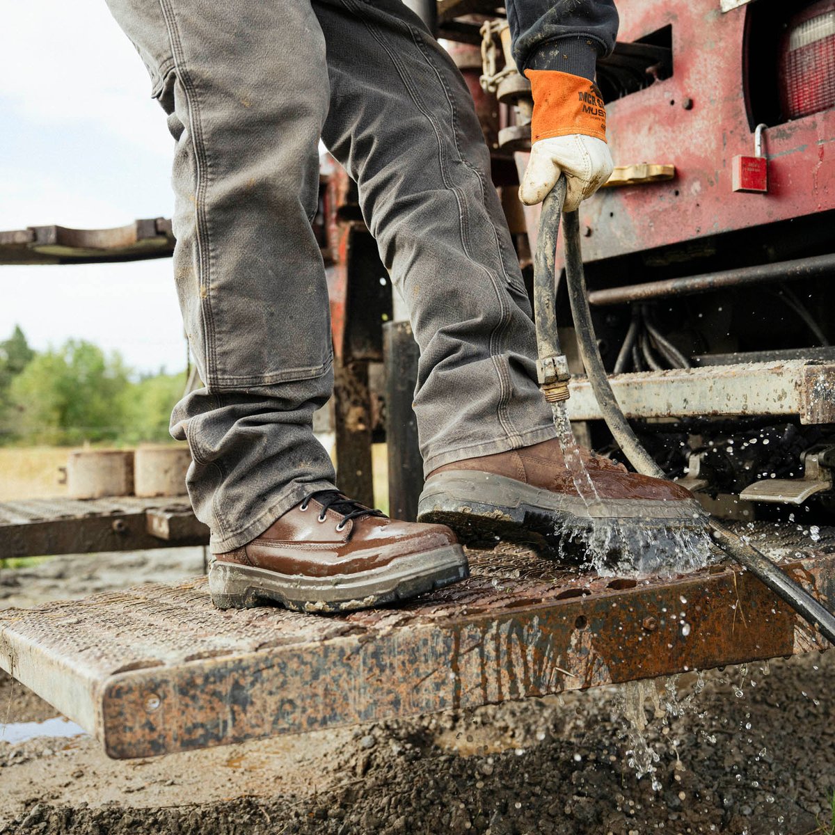 Ground Control 6" Brown Steel Toe / Danner Essential