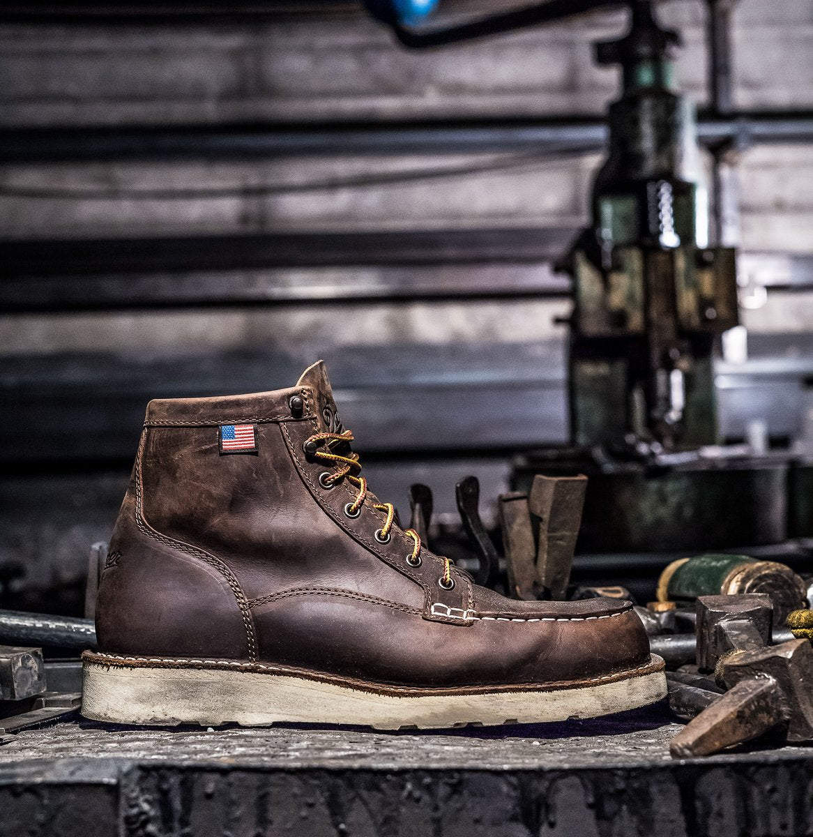 Bull Run Moc Toe 6" Brown Steel Toe / Danner Popular