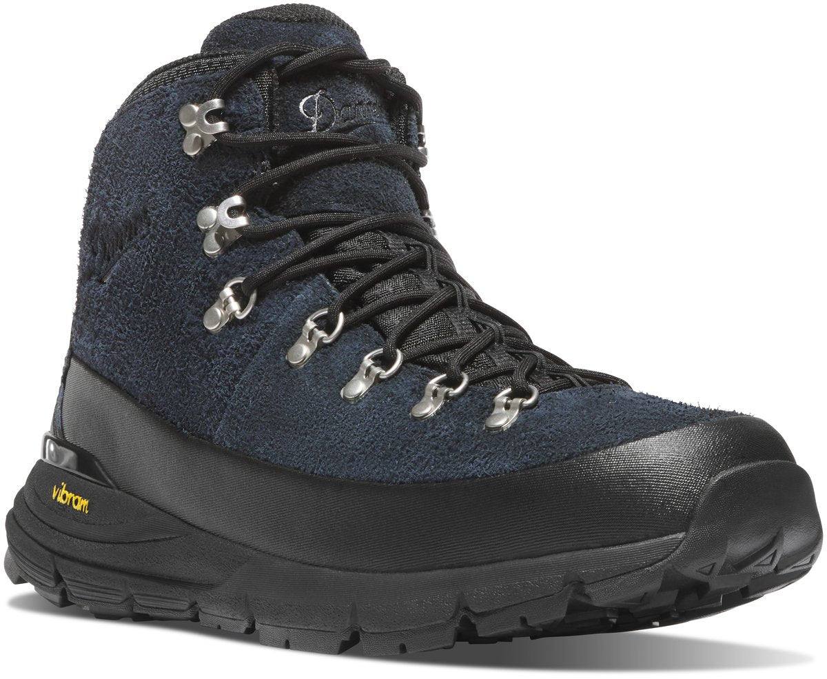 Mountain 600 ID Jet Black / Danner Deals