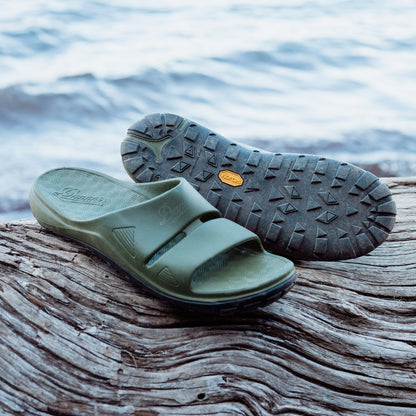 Shelter Cove Forest / Danner New