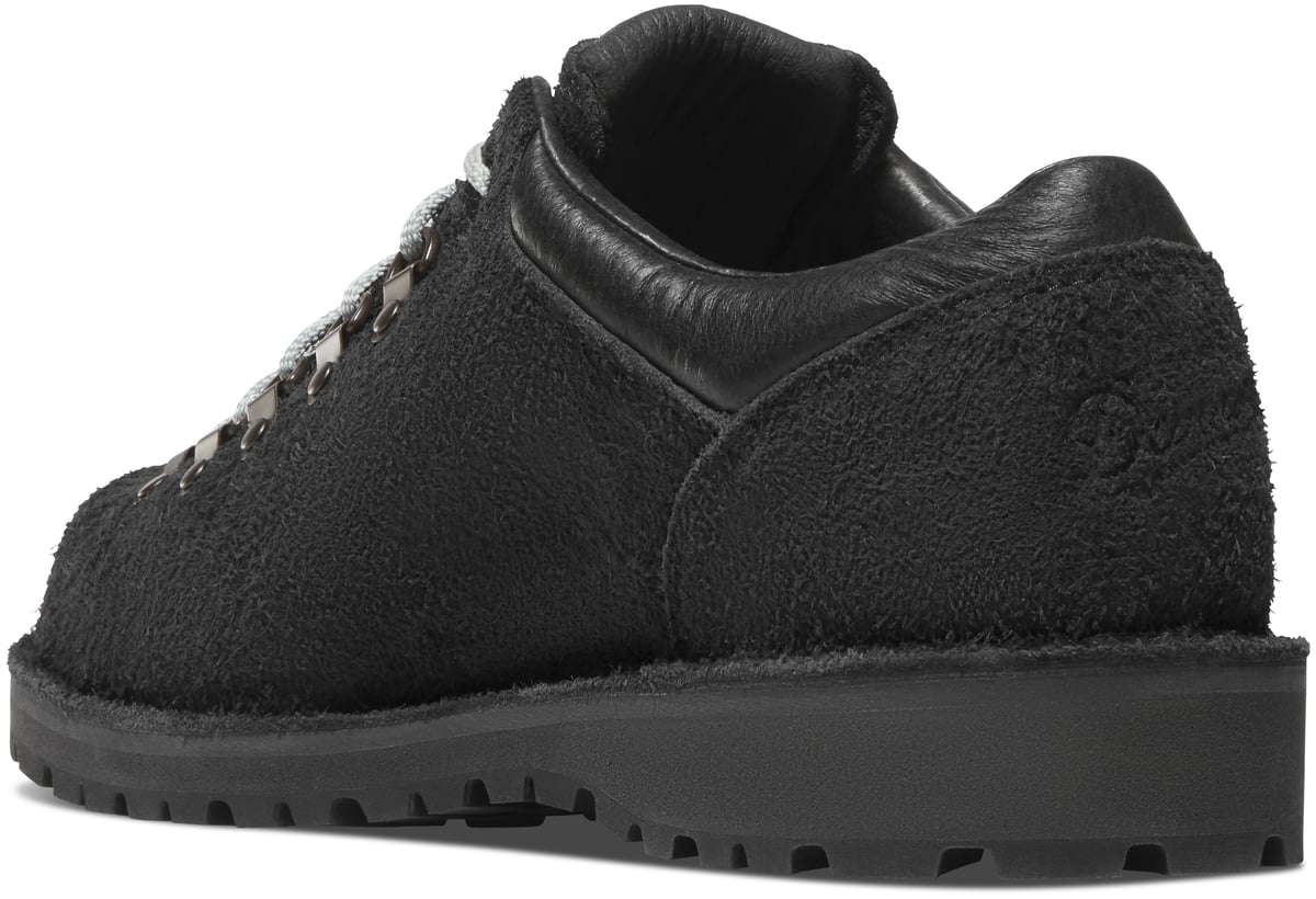 Trail Field Jet Black / Danner Trusted