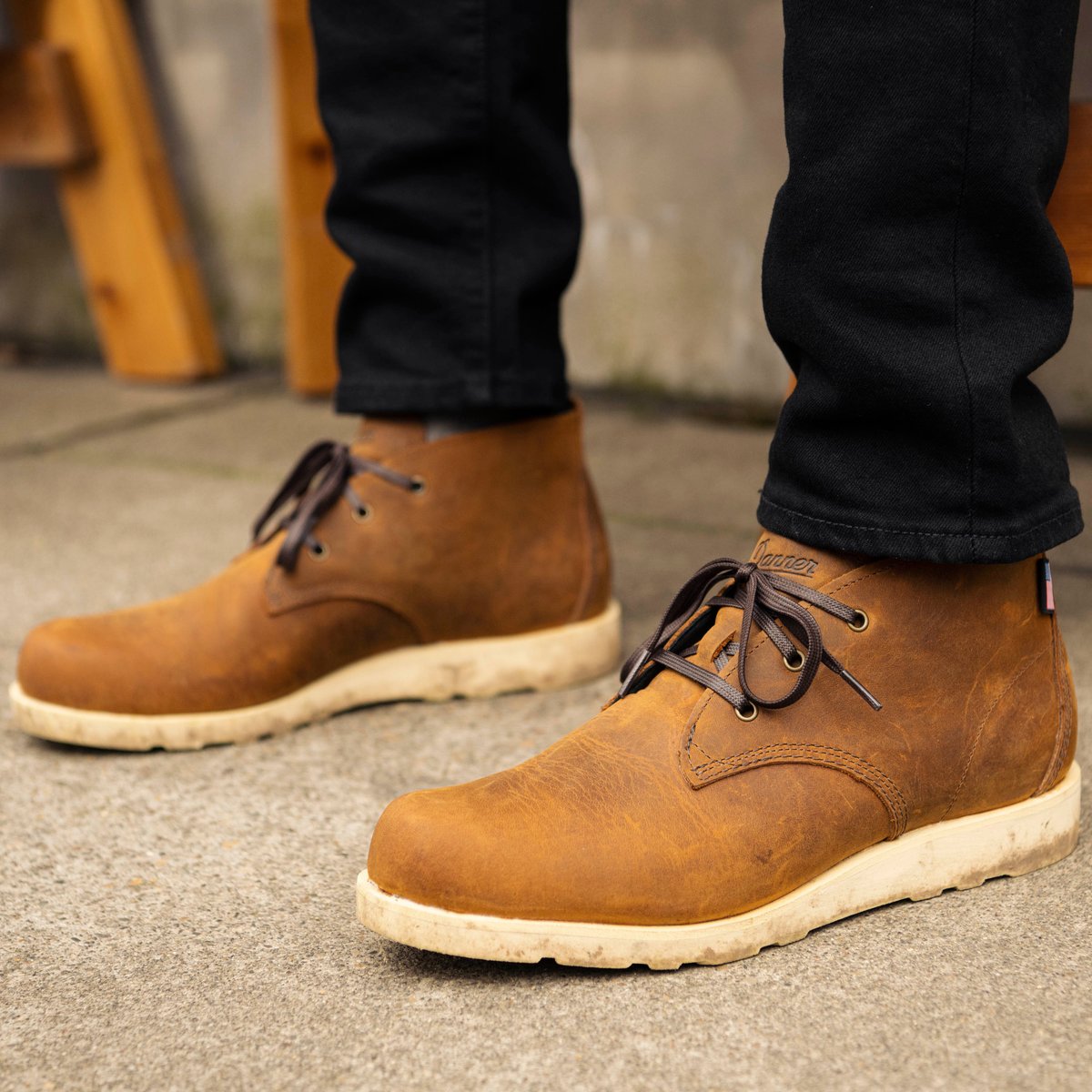 Pine Grove Chukka Roasted Pecan / Danner Everyday