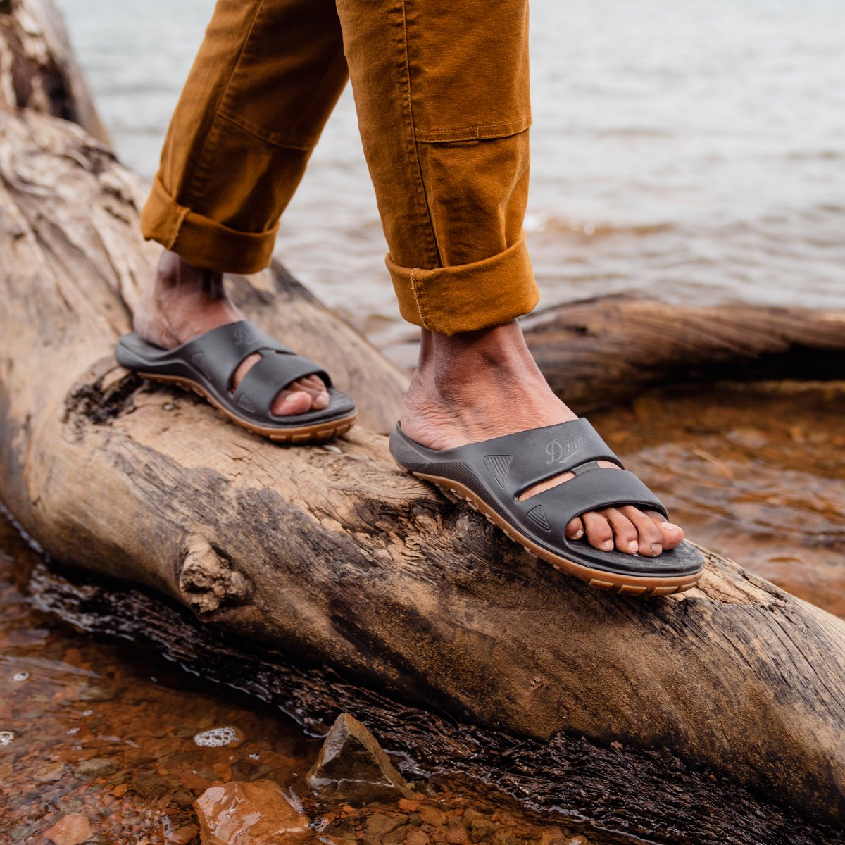 Shelter Cove Black / Danner Sale