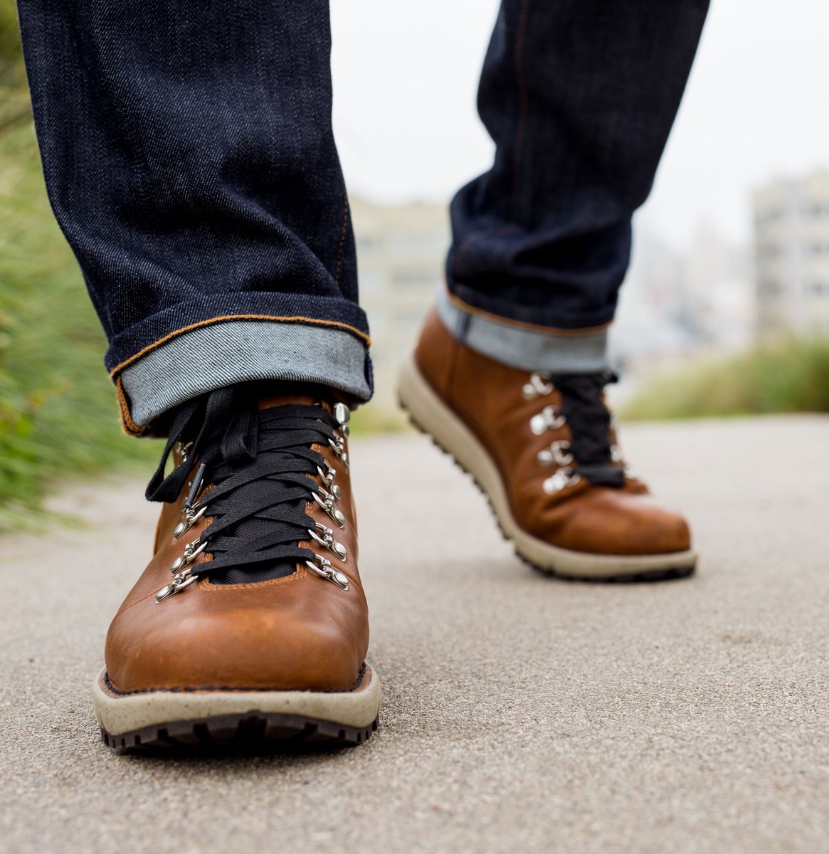 Vertigo 917 Light Brown / Danner Special Offer