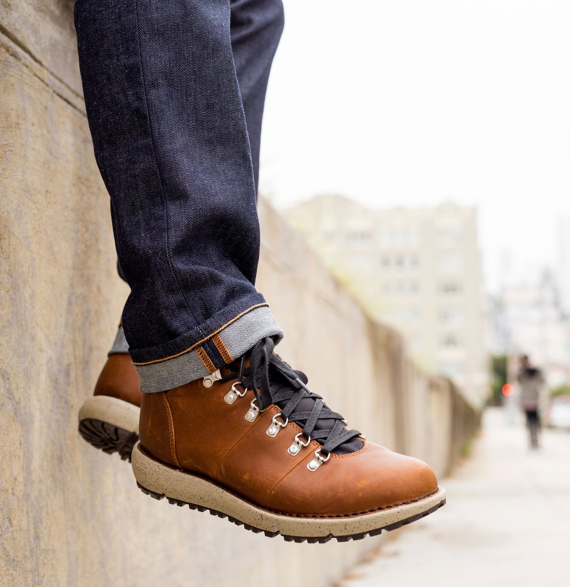 Vertigo 917 Light Brown / Danner Special Offer