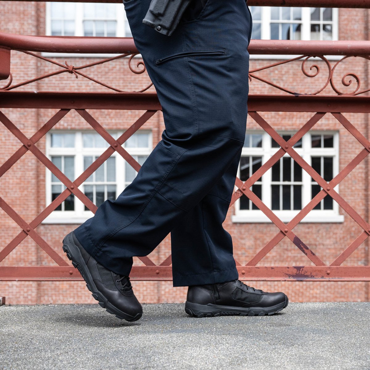 Sonic Side-Zip 6" Black / Danner Customer Favorite