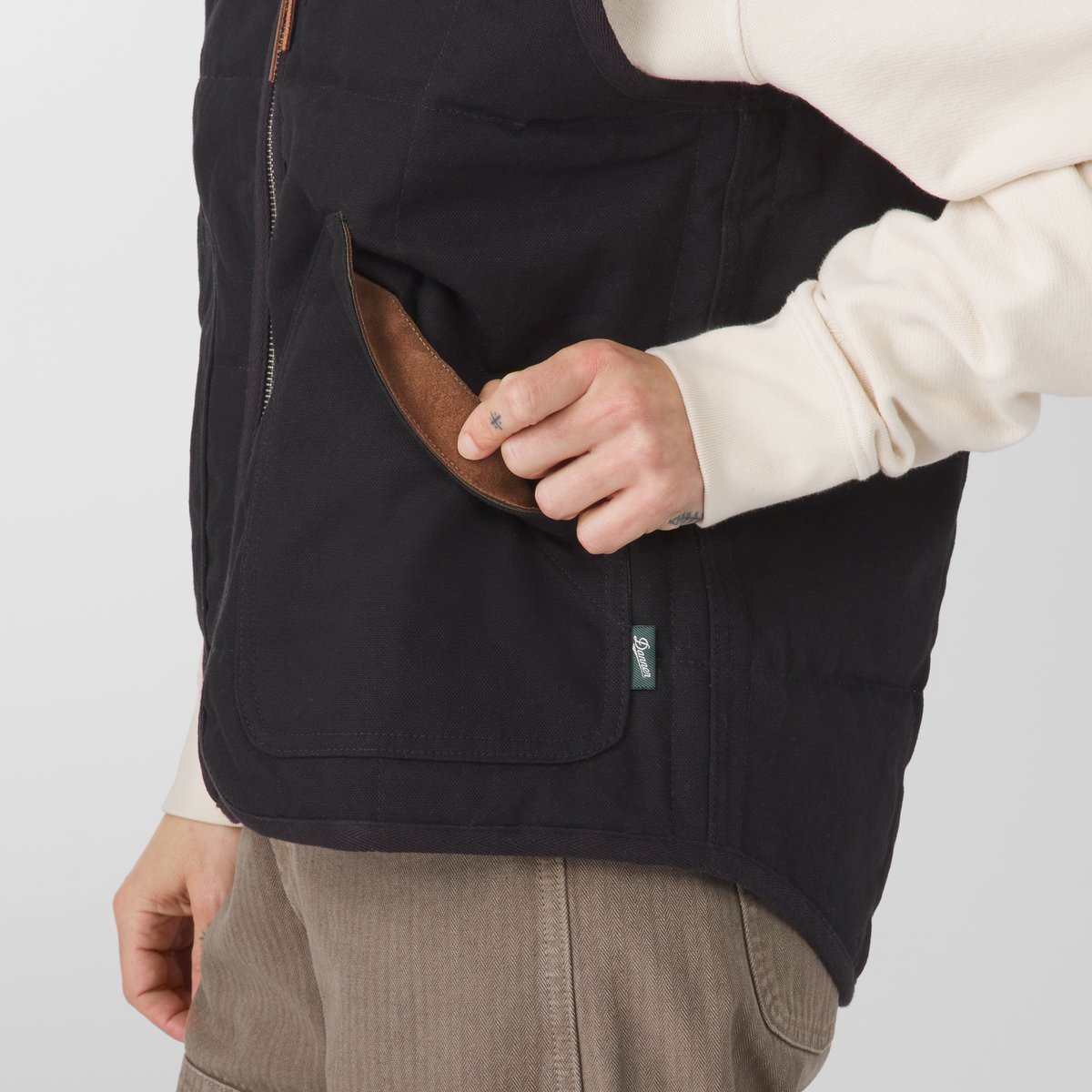 Oxbow Primaloft Vest  Black/Olive / Danner Best Seller