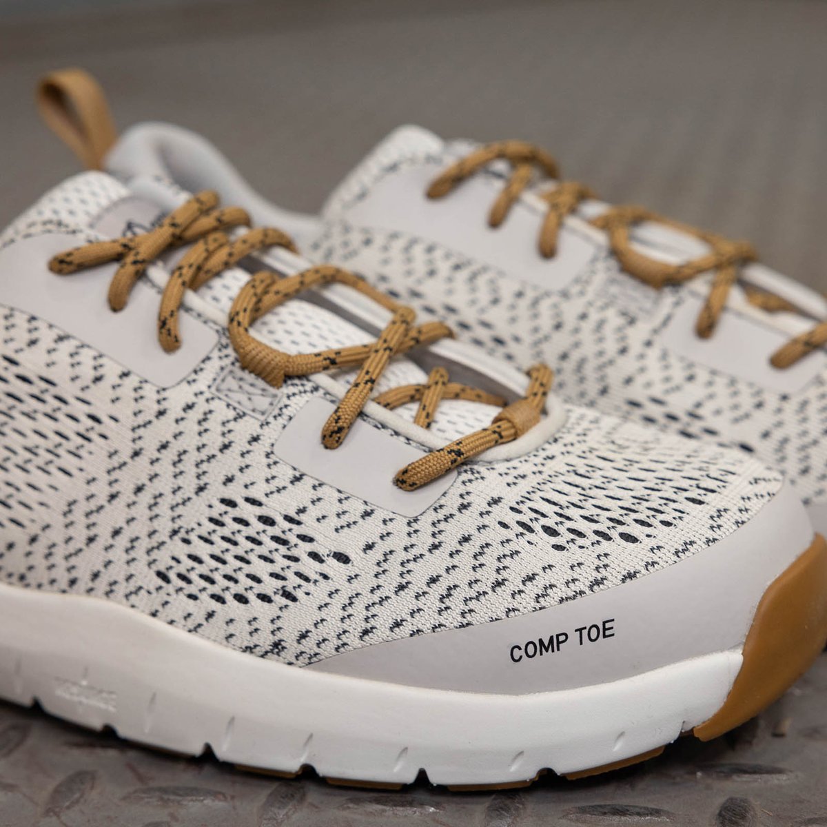 Run Time 3 Gray/White Composite Toe (NMT) / Danner Everyday