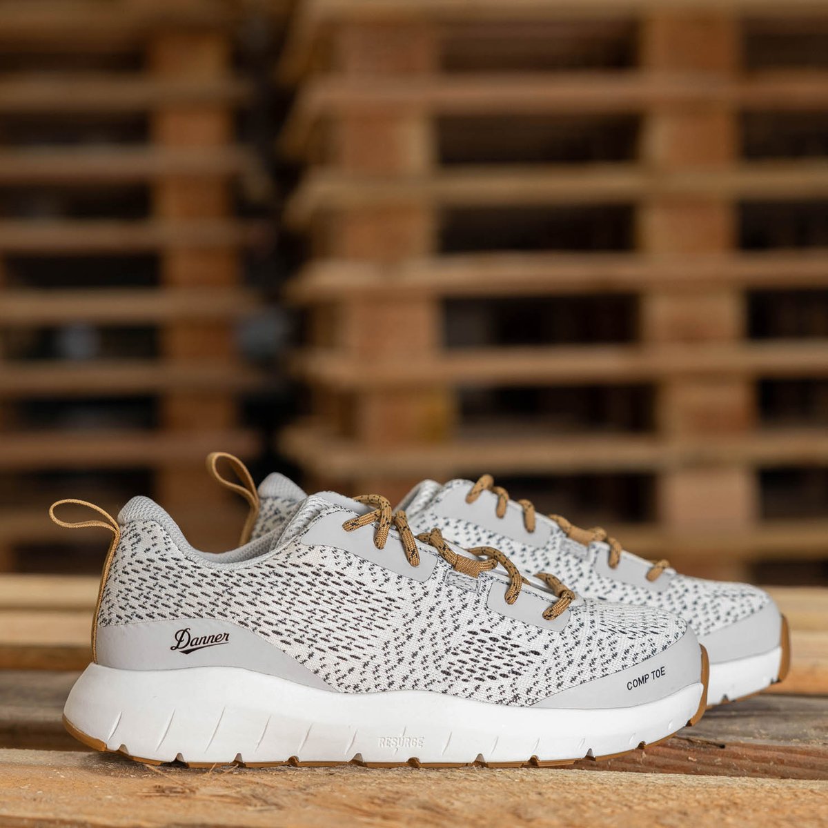 Run Time 3 Gray/White Composite Toe (NMT) / Danner Everyday