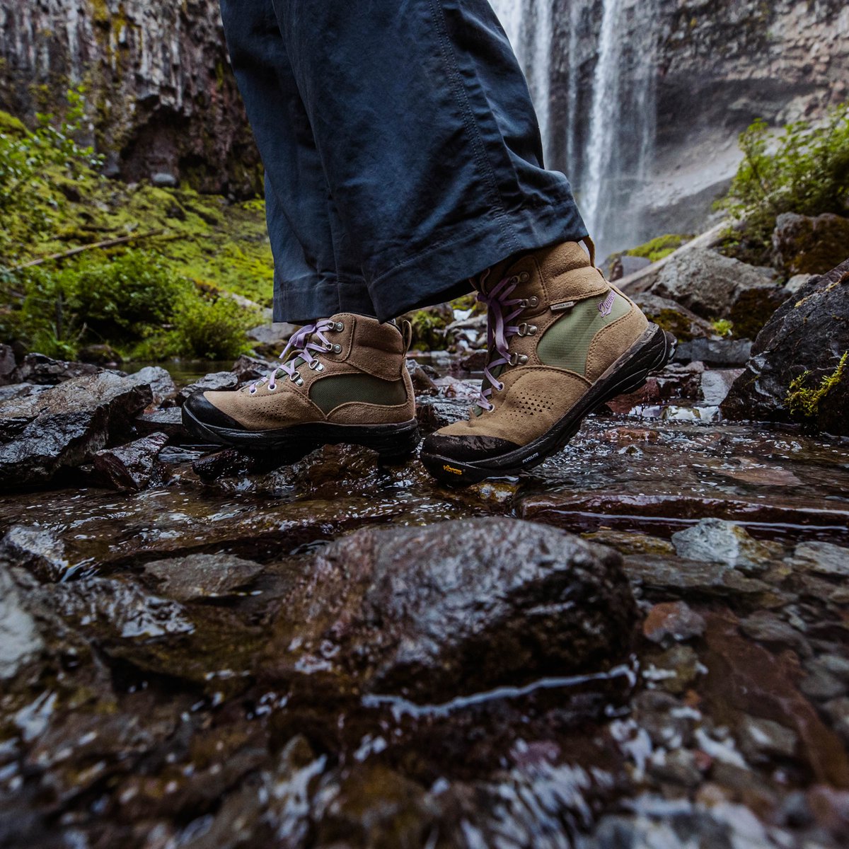 Inquire Mid Tannin/Oil Green / Danner Classic