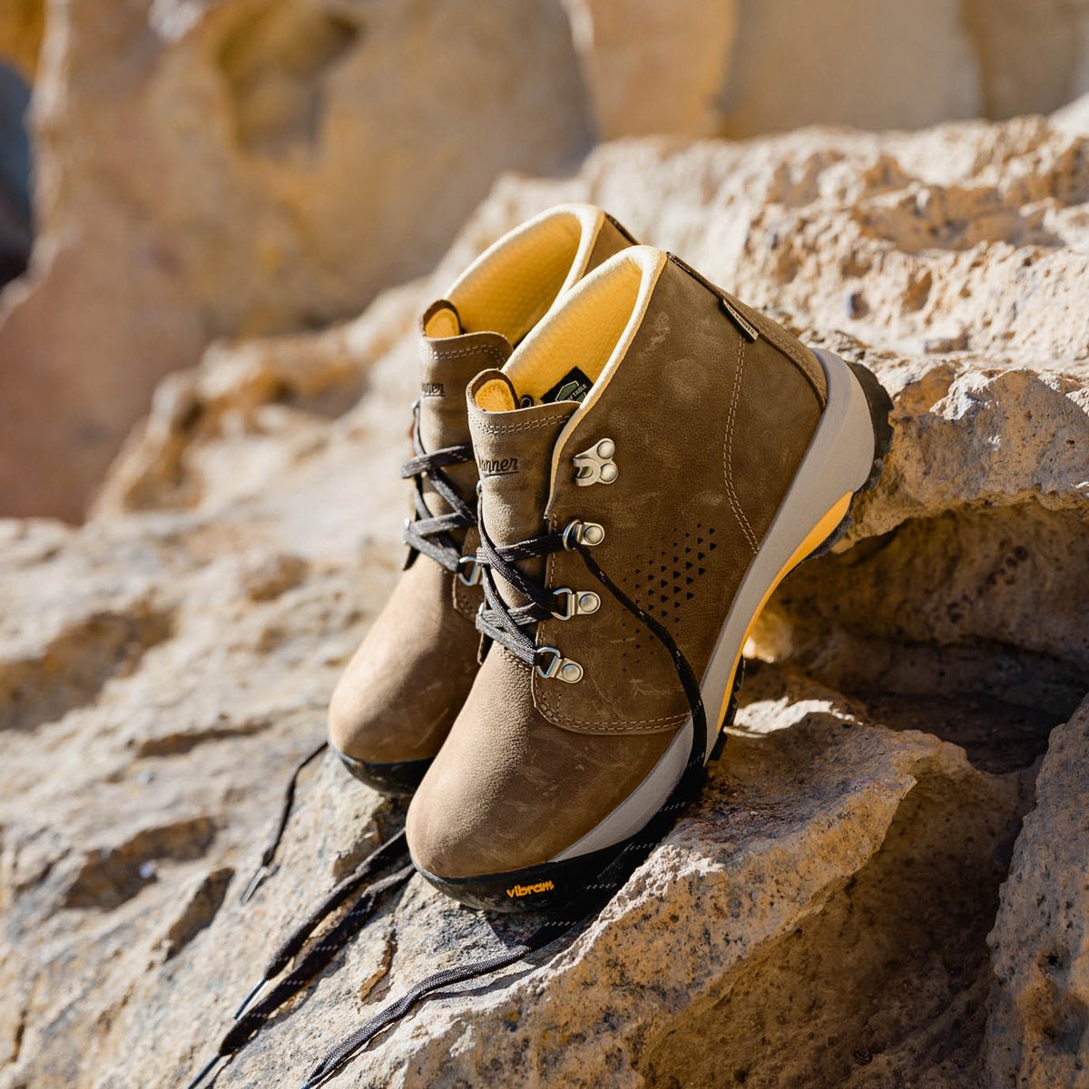 Inquire Chukka Kangaroo Brown/Coffee Bean / Danner Hot Sale