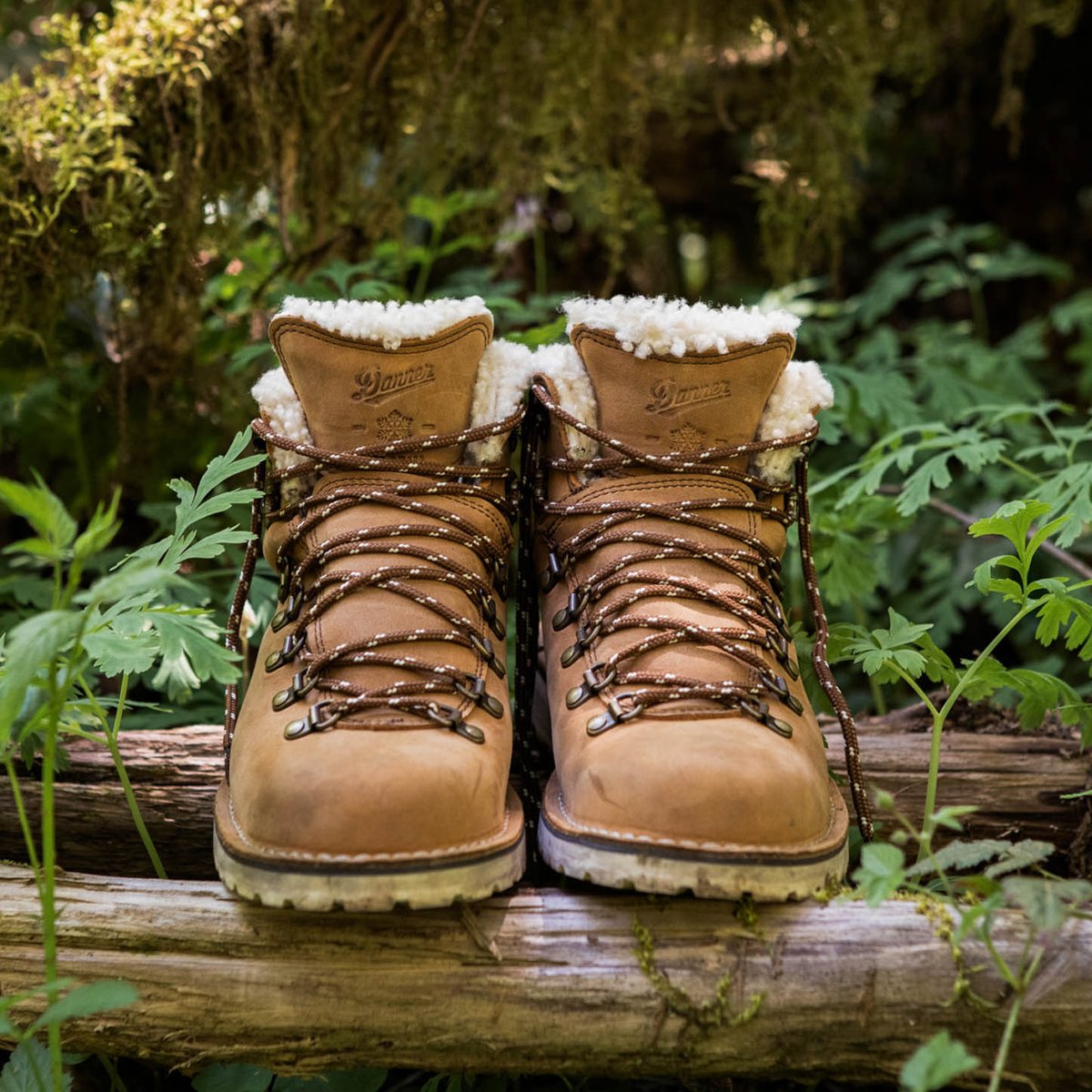 Mountain Pass Shearling Sierra 200G / Danner Customer Favorite