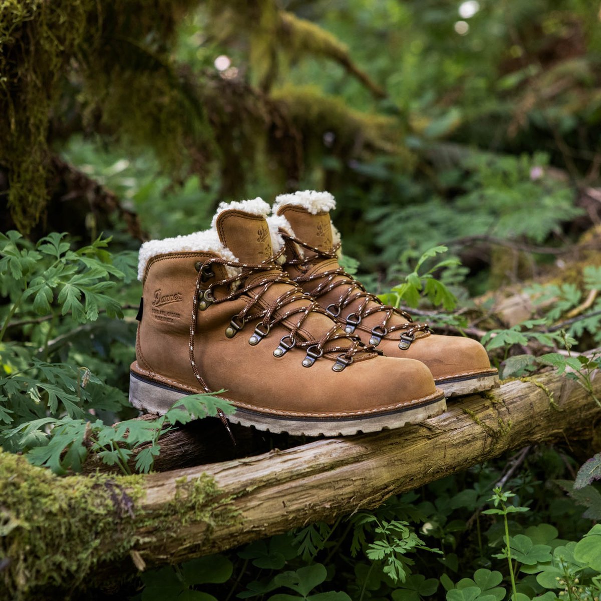 Mountain Pass Shearling Sierra 200G / Danner Customer Favorite