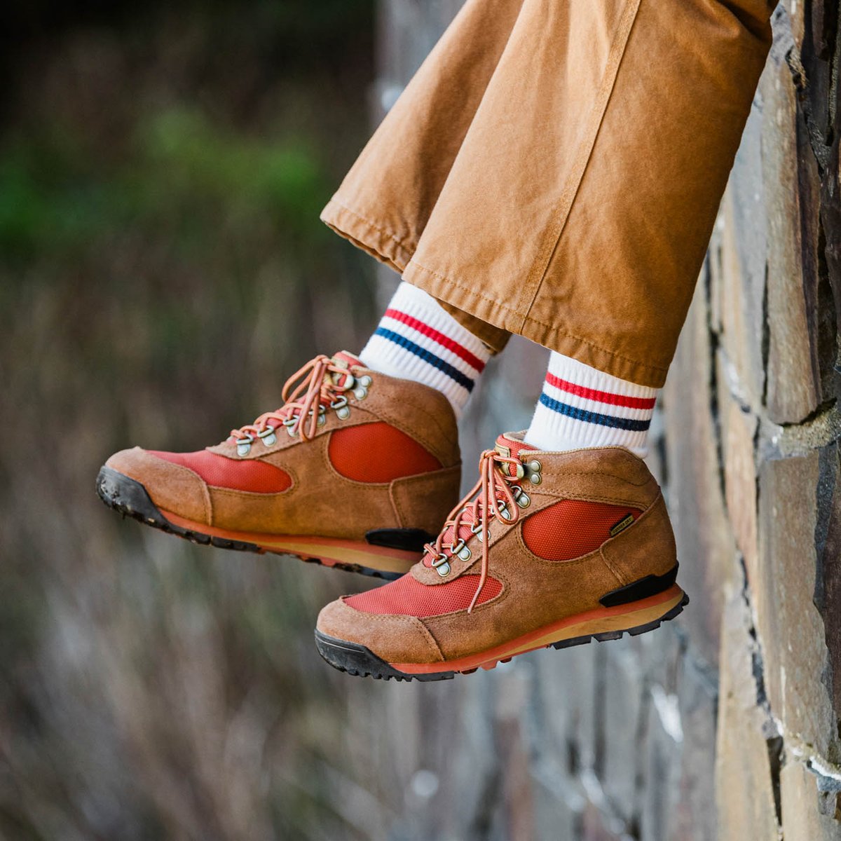 Jag II Brown/Bossa Nova / Danner Featured