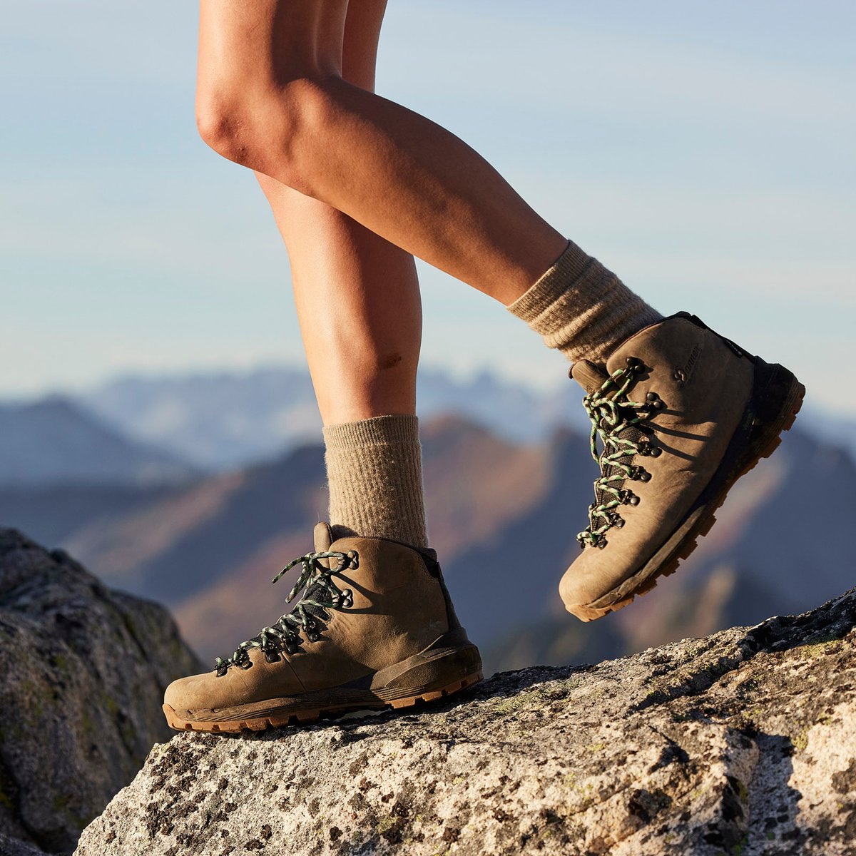 Mountain 600 EVO Tin Gray/Island Green / Danner Featured