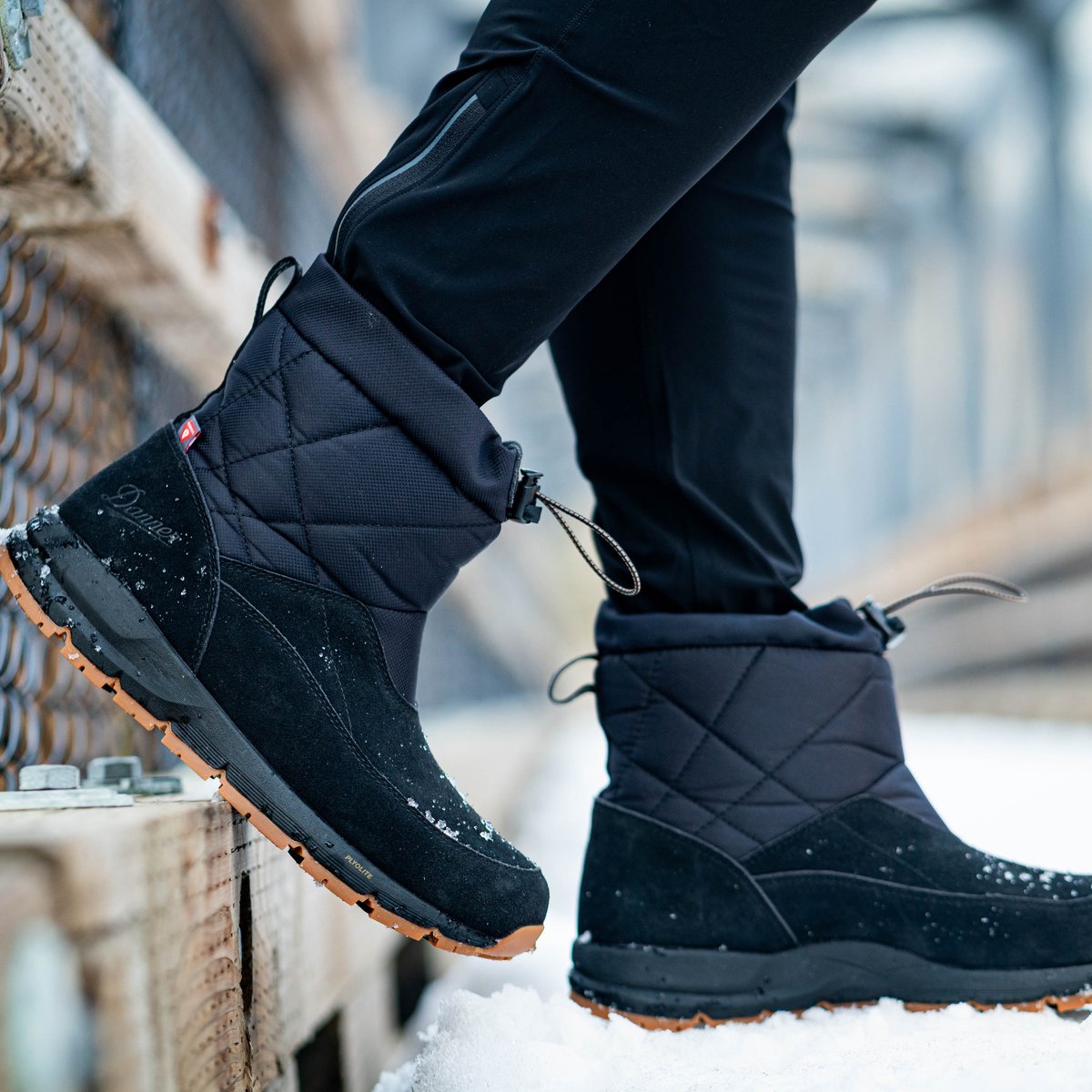 Cloud Cap Black Insulated 400G / Danner Top Pick