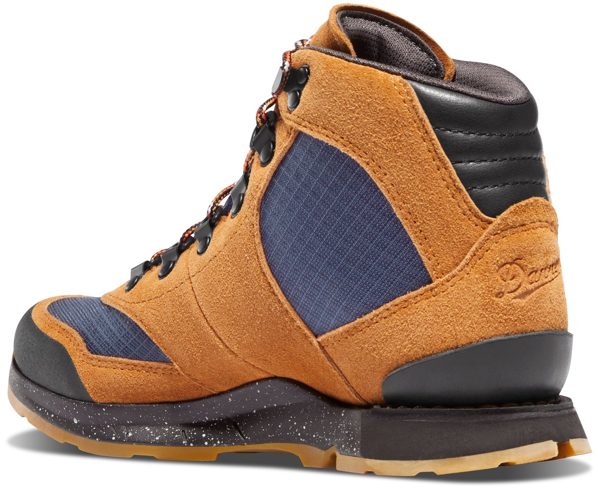 Free Spirit Brown/Navy / Danner Recommended