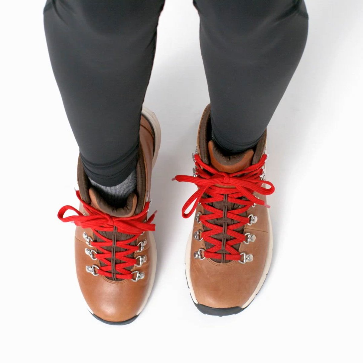 Mountain 600 Saddle Tan / Danner Sale