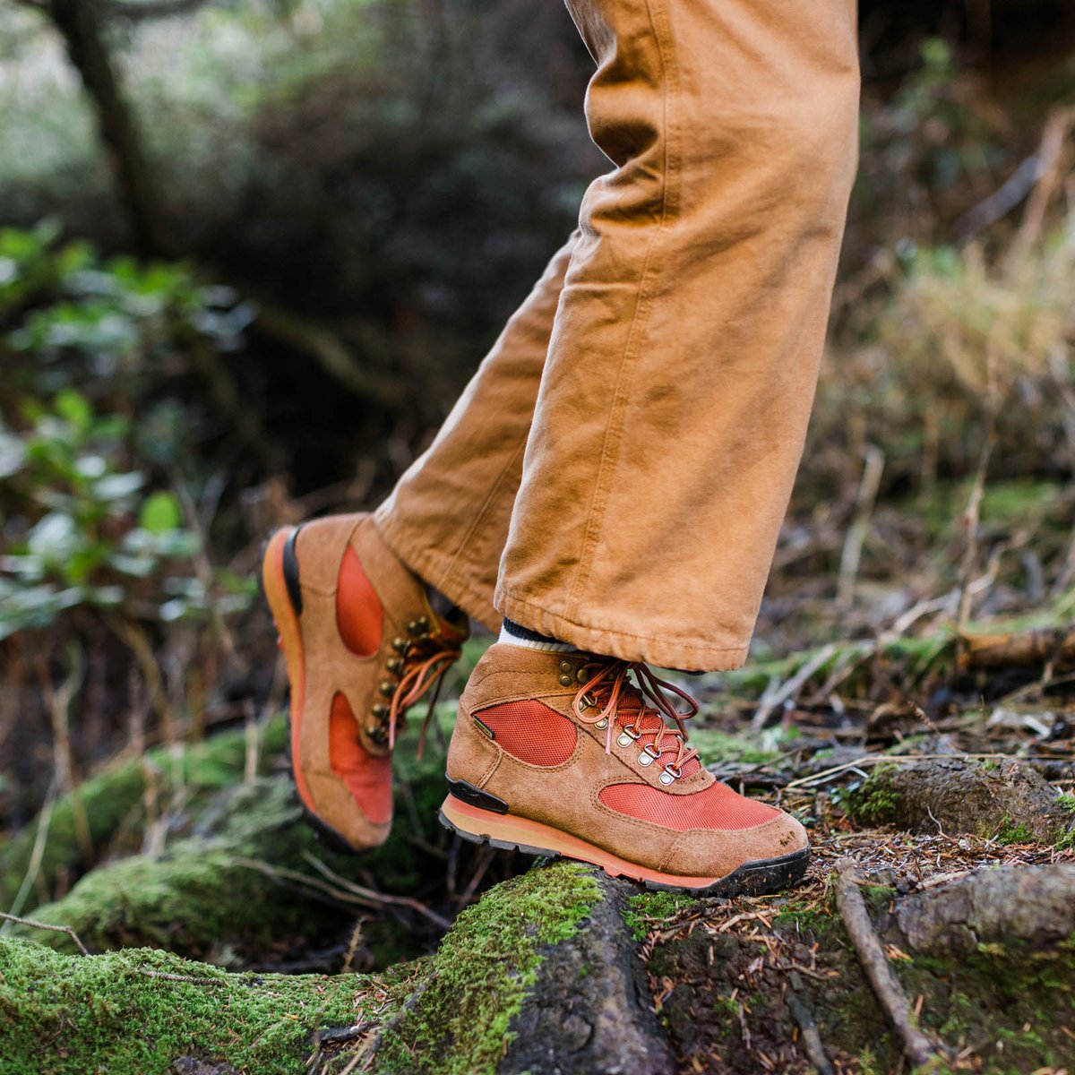 Jag II Brown/Bossa Nova / Danner Popular
